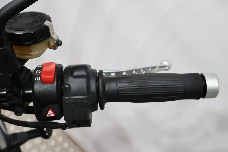 Imagen de Triumph STREET TWIN LOTUS GREEN