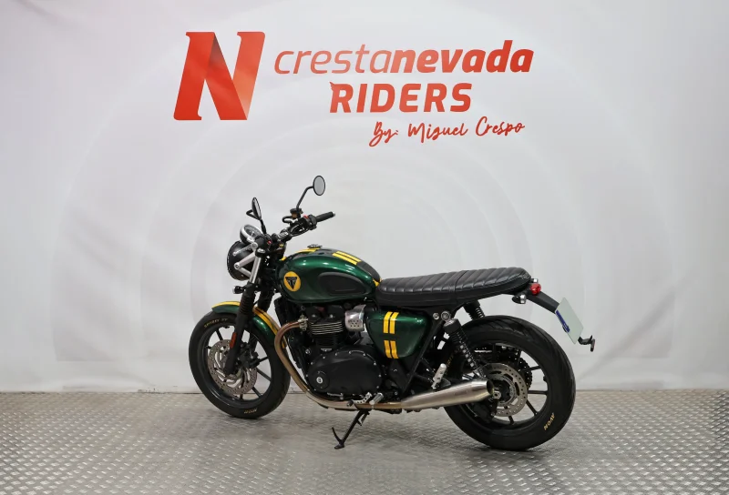 Imagen de Triumph STREET TWIN LOTUS GREEN