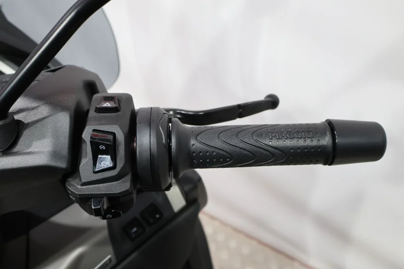 Imagen de Piaggio MP3 530 EXCLUSIVE