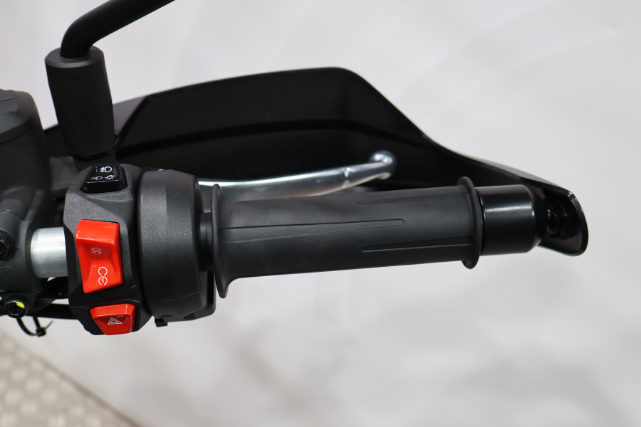 Imagen 9 de Moto Guzzi V 85 TT Gasolina 80 CV