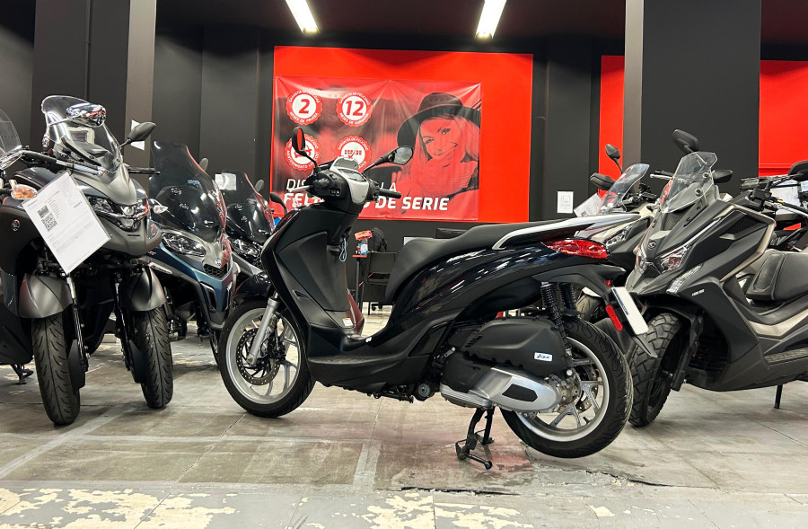 Imagen 10 de Piaggio MEDLEY 125 Gasolina 15 CV