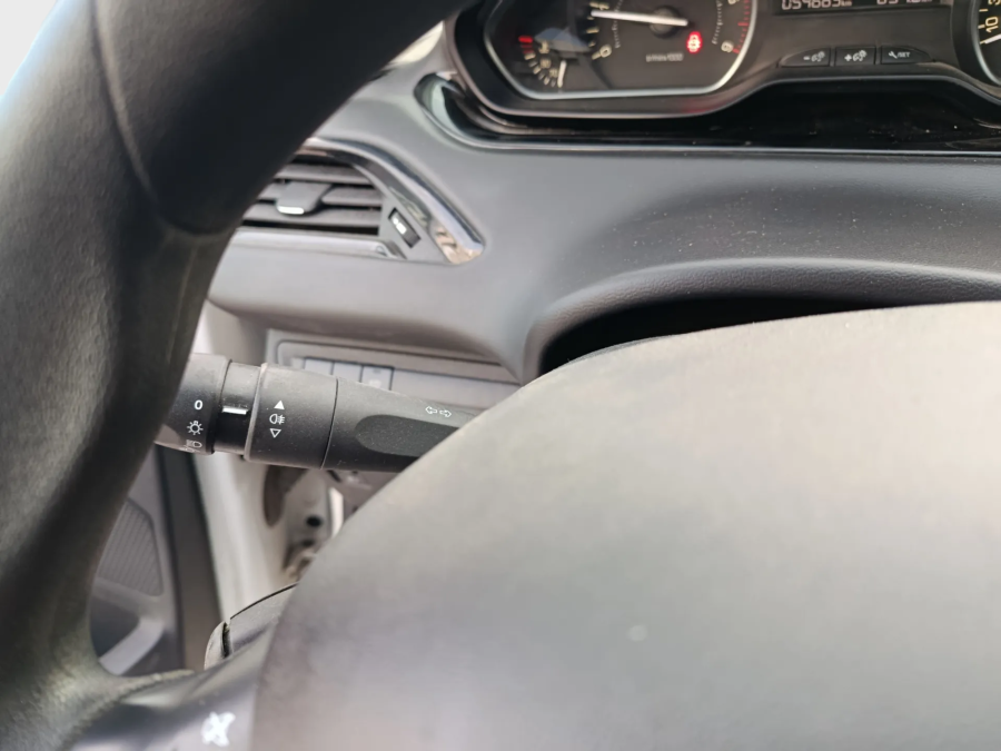 Imagen de Peugeot 208 XAD
