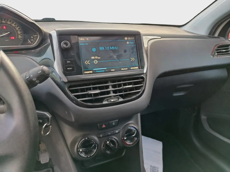 Imagen de Peugeot 208 XAD