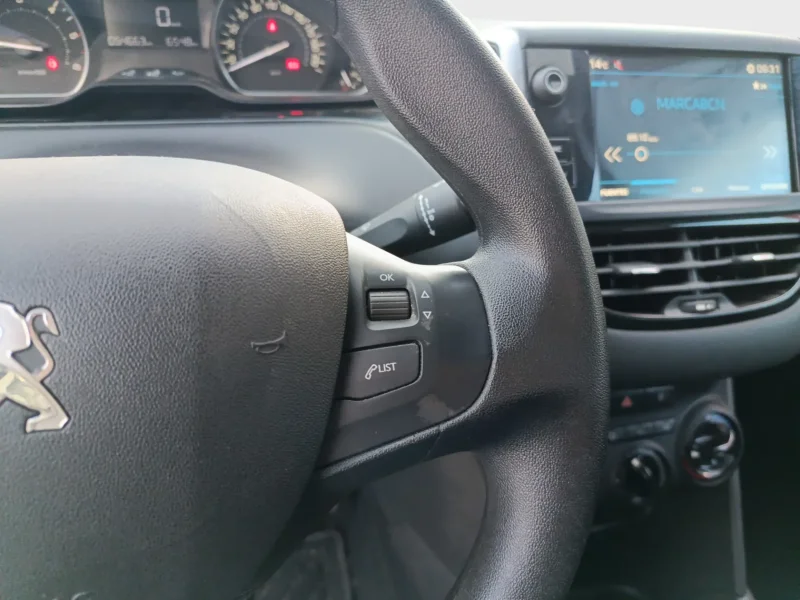 Imagen de Peugeot 208 XAD