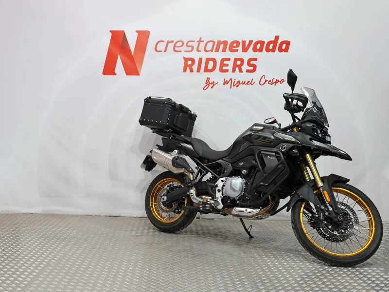 Imagen de VOGE 900 DSX