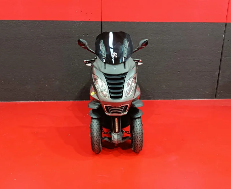 Imagen de Peugeot Metropolis 400