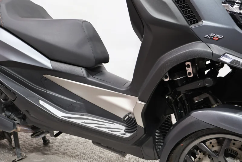 Imagen de Piaggio MP3 530 EXCLUSIVE