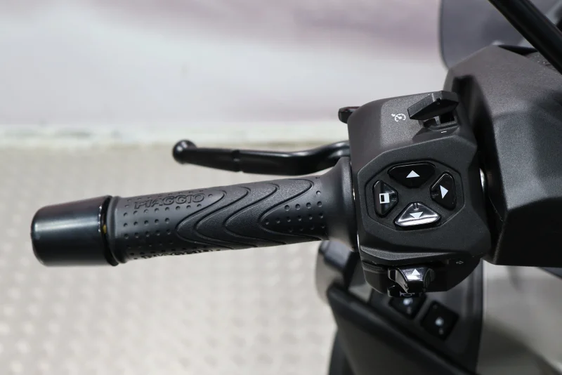 Imagen de Piaggio MP3 530 EXCLUSIVE