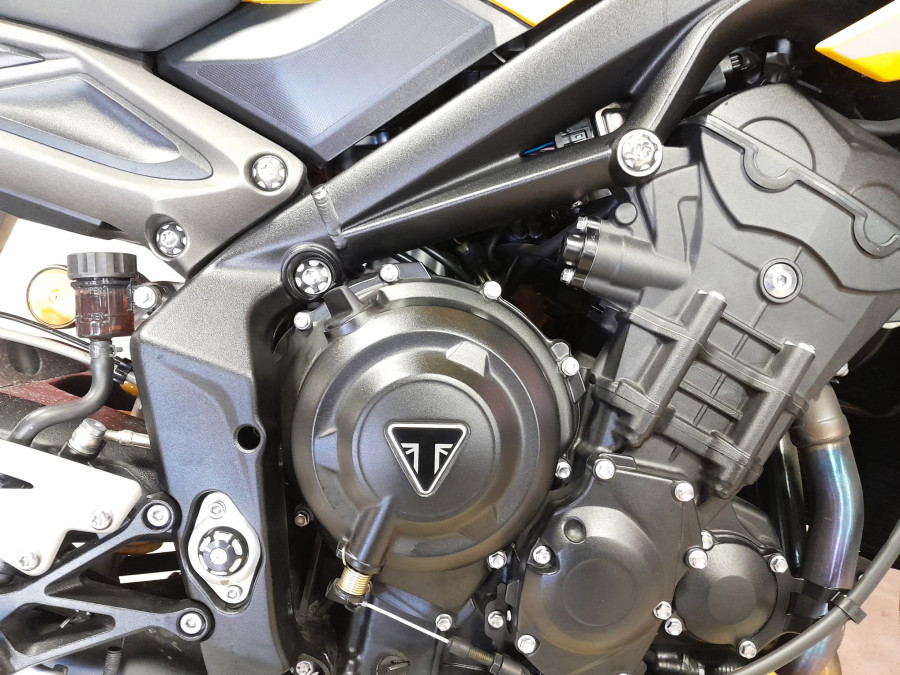 Imagen 12 de Triumph Street Triple RS Gasolina 131 CV