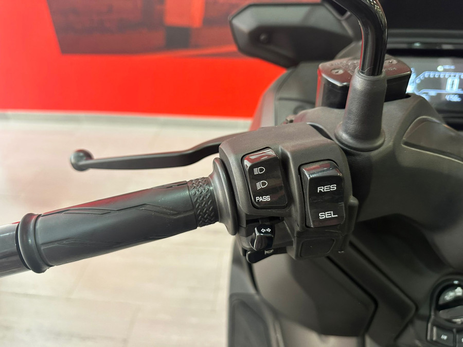 Imagen 6 de Yamaha XMAX 125 Gasolina 12 CV