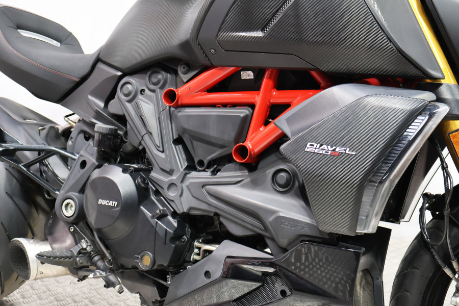 Imagen 12 de Ducati DIAVEL 1260 S Gasolina 159 CV