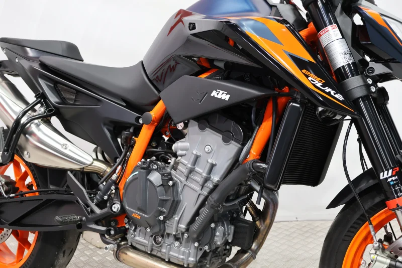 Imagen de Ktm 890 DUKE R