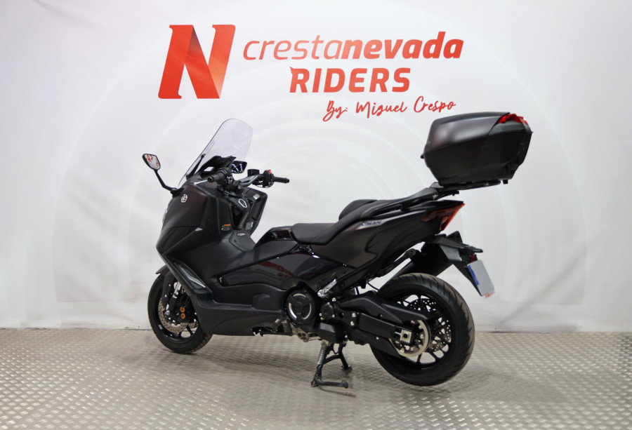 Imagen 10 de Yamaha TMAX 560 Gasolina 48 CV