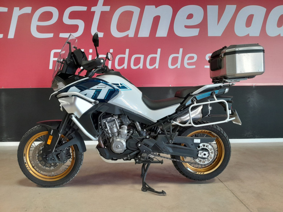 Imagen 3 de CFMOTO 800 MT Gasolina 91 CV