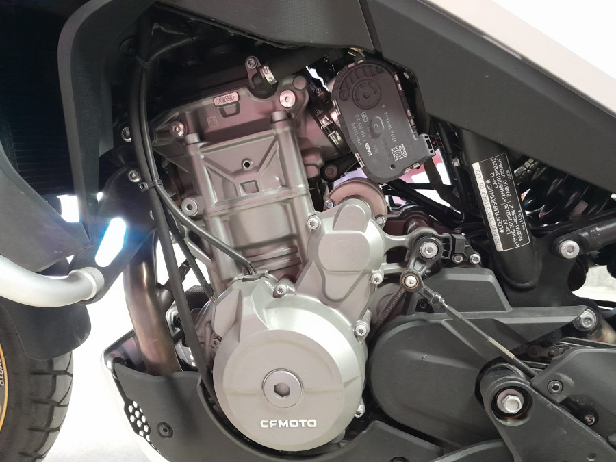 Imagen 15 de CFMOTO 800 MT Gasolina 91 CV