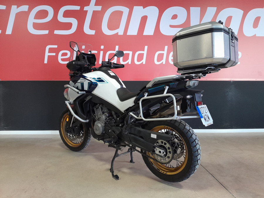 Imagen 10 de CFMOTO 800 MT Gasolina 91 CV