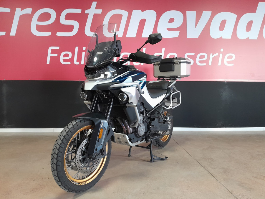 Imagen 4 de CFMOTO 800 MT Gasolina 91 CV