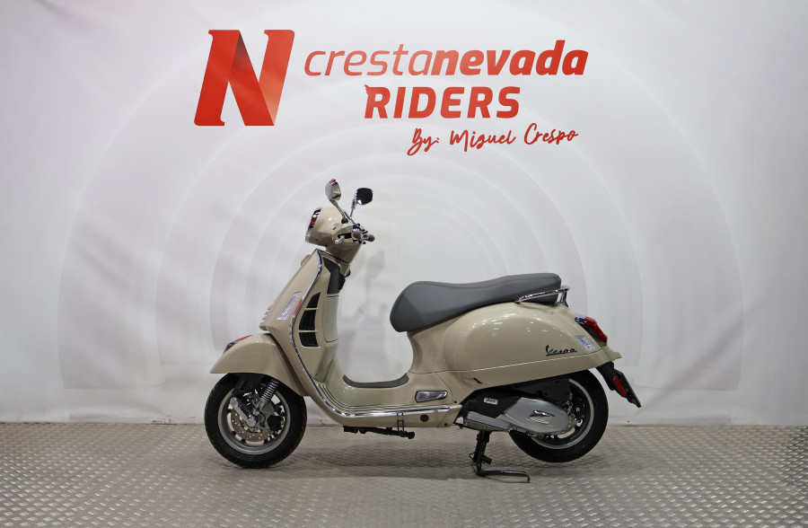 Imagen de Piaggio VESPA GTS 125 SUPER
