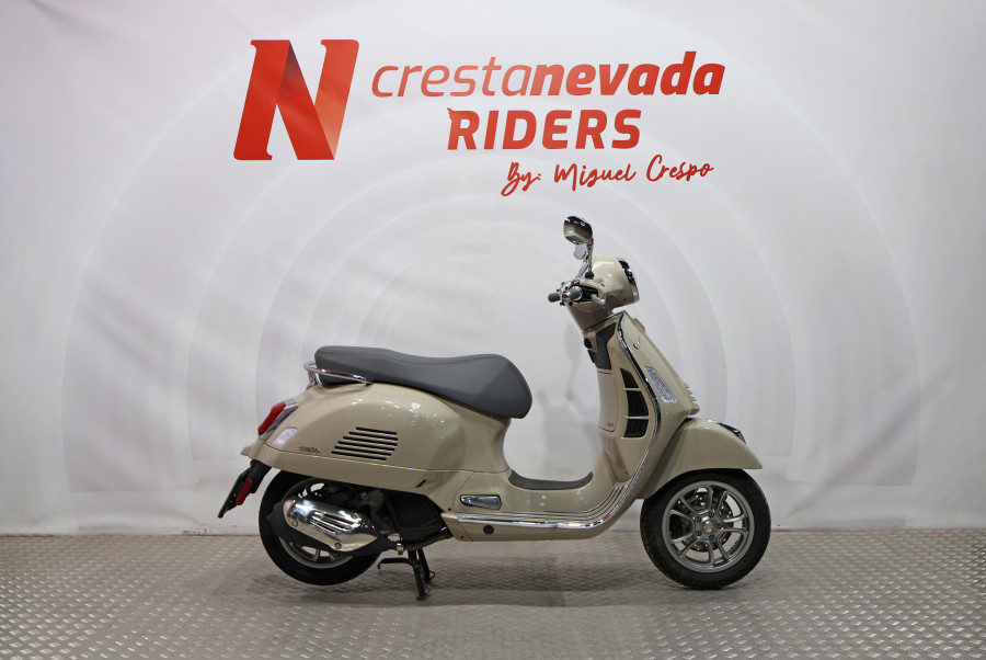 Imagen de Piaggio VESPA GTS 125 SUPER