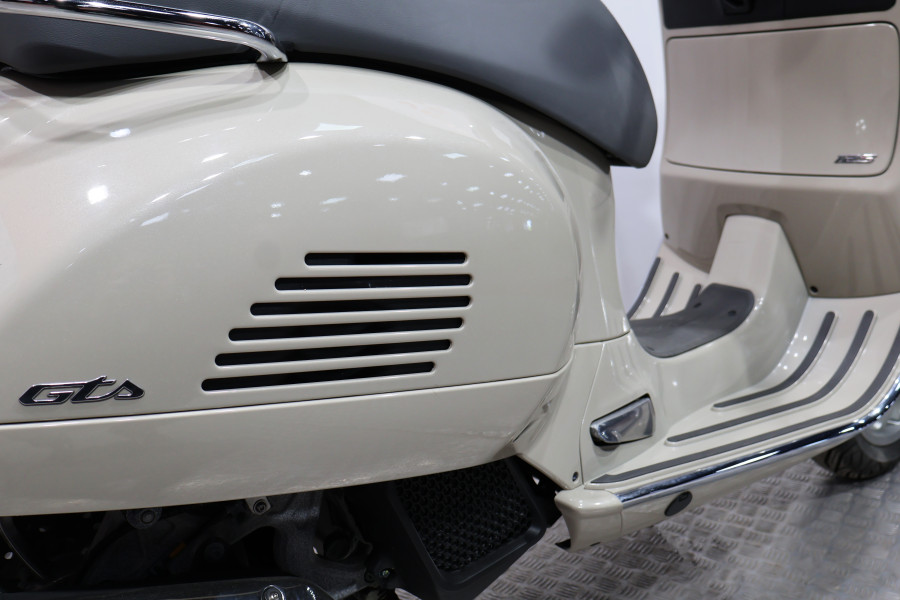 Imagen de Piaggio VESPA GTS 125 SUPER