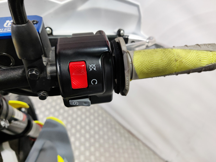 Imagen 9 de Husqvarna 701 SUPERMOTO Gasolina 75 CV