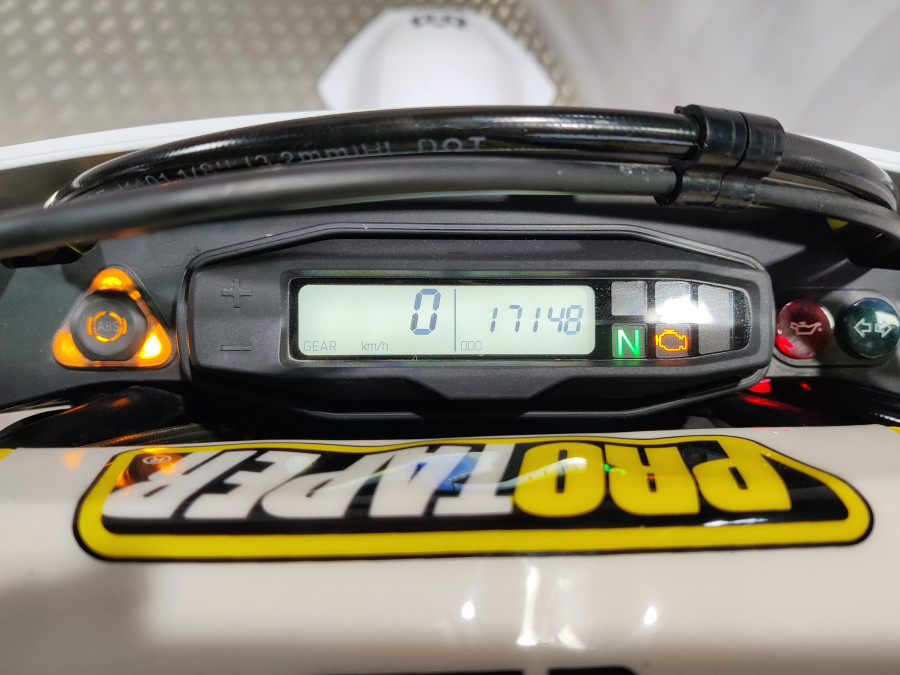 Imagen 2 de Husqvarna 701 SUPERMOTO Gasolina 75 CV