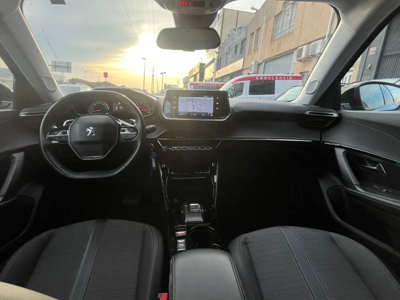 Imagen de Peugeot 2008