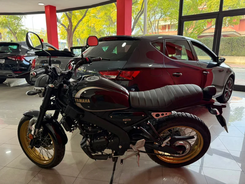 Imagen de Yamaha XSR 125 LEGACY