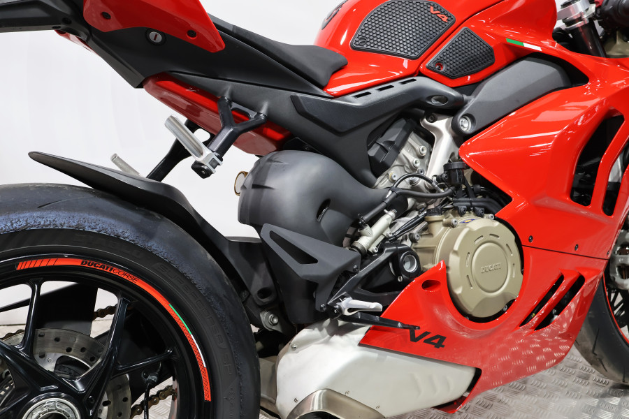 Imagen 15 de Ducati PANIGALE V4 Gasolina 216 CV