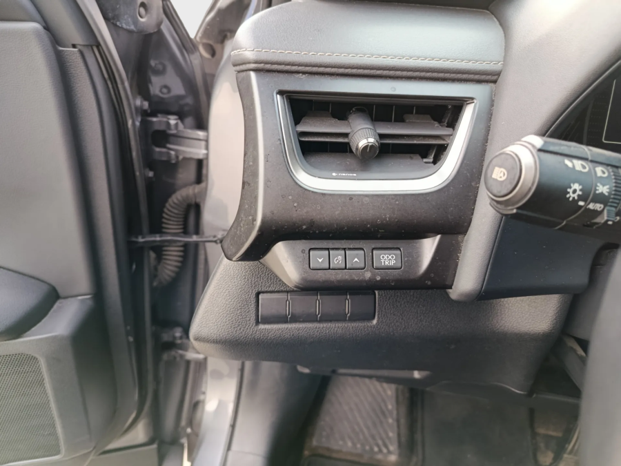 Imagen de Lexus UX