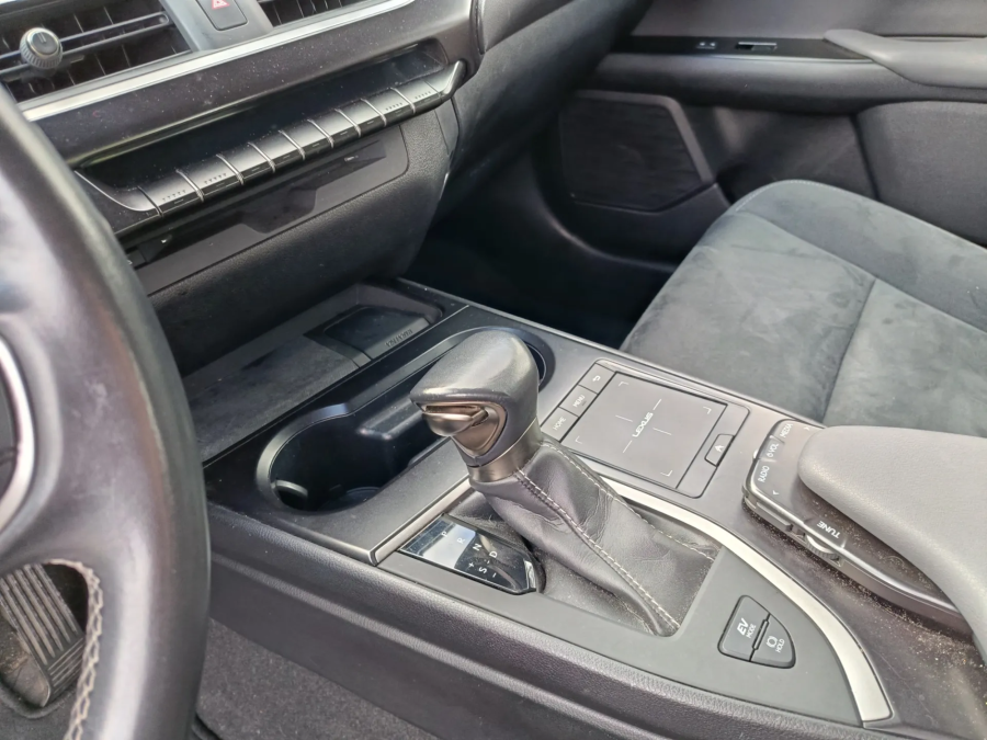 Imagen de Lexus UX