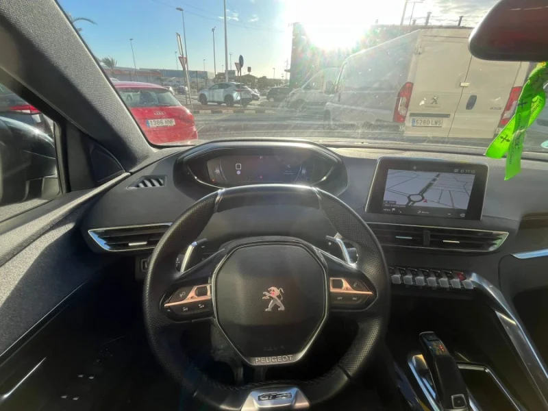 Imagen de Peugeot 5008