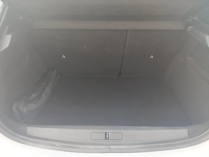 Imagen de Peugeot 208