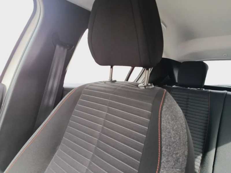 Imagen de Peugeot 208