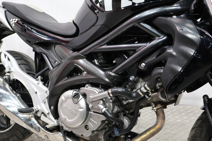 Imagen 12 de Suzuki SV 650 GLADIUS Gasolina 72 CV