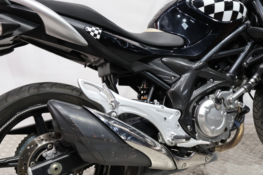 Imagen 15 de Suzuki SV 650 GLADIUS Gasolina 72 CV