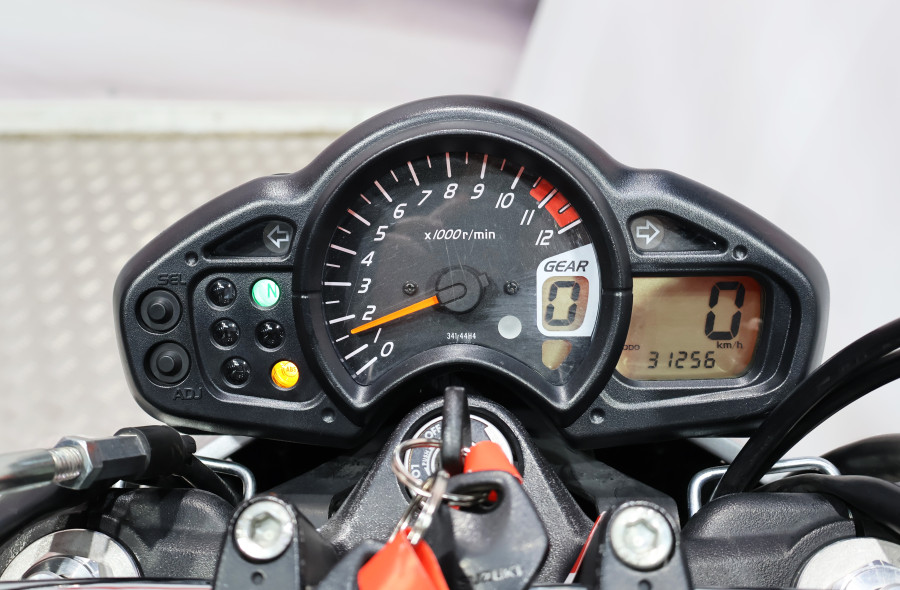 Imagen 2 de Suzuki SV 650 GLADIUS Gasolina 72 CV