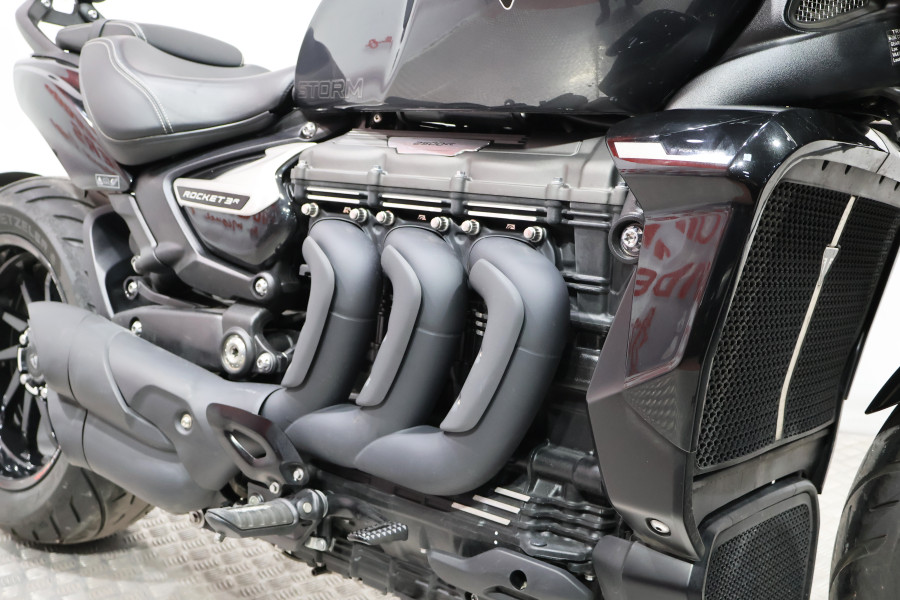Imagen 12 de Triumph ROCKET 3 STORM R Gasolina 182 CV