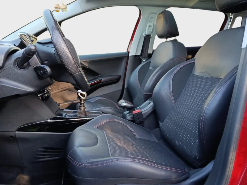 Imagen de Peugeot 2008