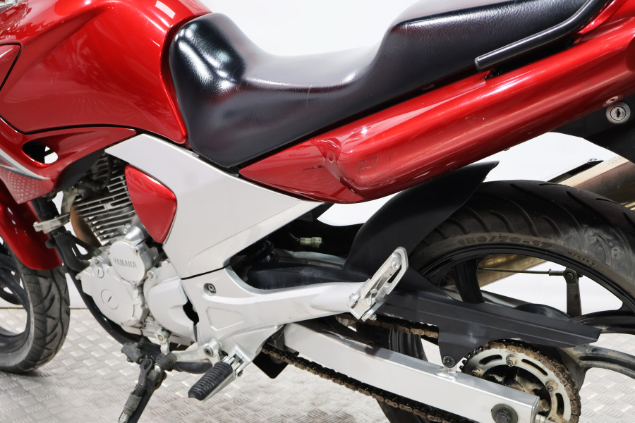 Imagen 14 de Yamaha YBR 250 Gasolina 22 CV