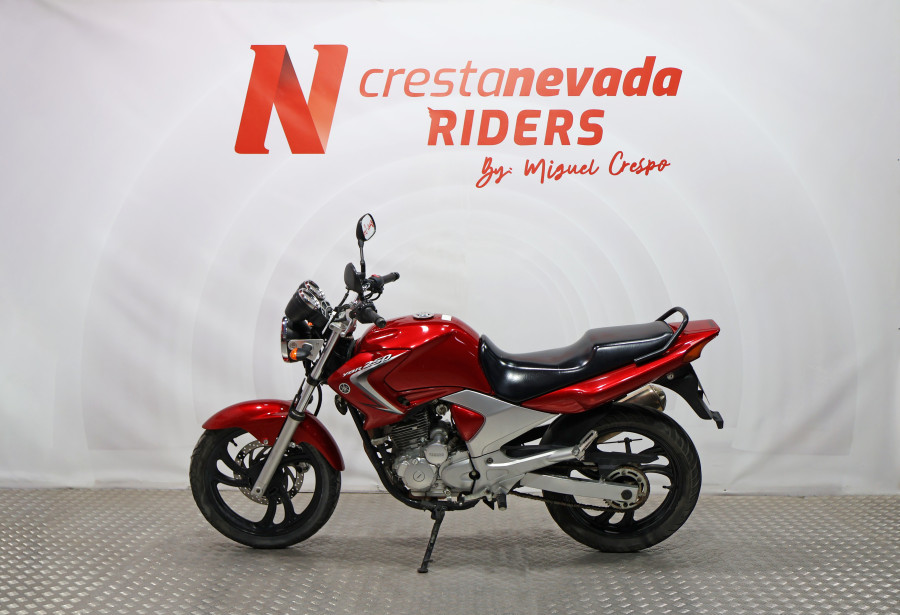 Imagen 3 de Yamaha YBR 250 Gasolina 22 CV