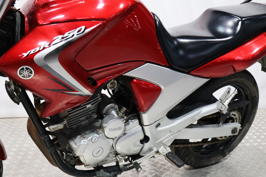Imagen 13 de Yamaha YBR 250 Gasolina 22 CV