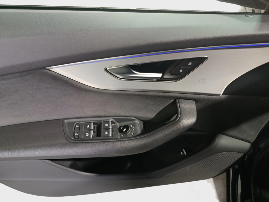 Imagen de AUDI Q8