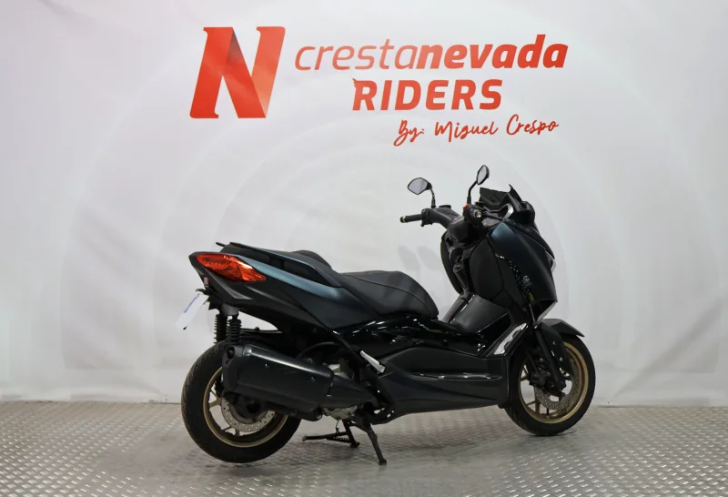 Imagen de Yamaha XMAX 300 TECH MAX