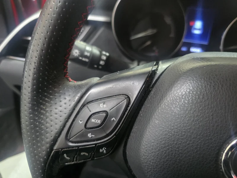 Imagen de TOYOTA C-HR