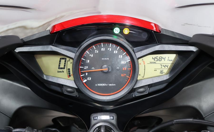 Imagen 2 de Honda VFR 1200 F Gasolina 173 CV