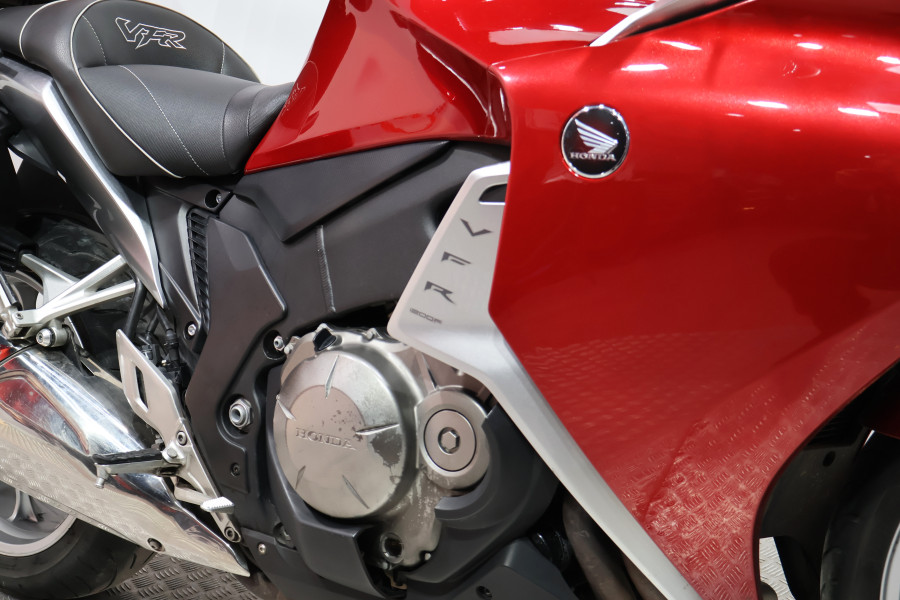 Imagen 12 de Honda VFR 1200 F Gasolina 173 CV