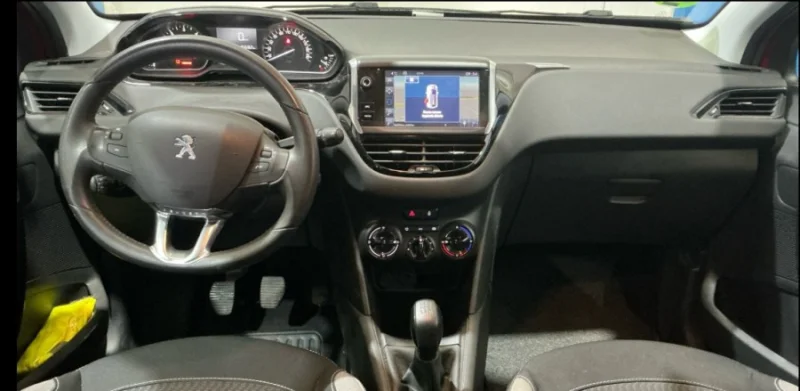 Imagen de Peugeot 208