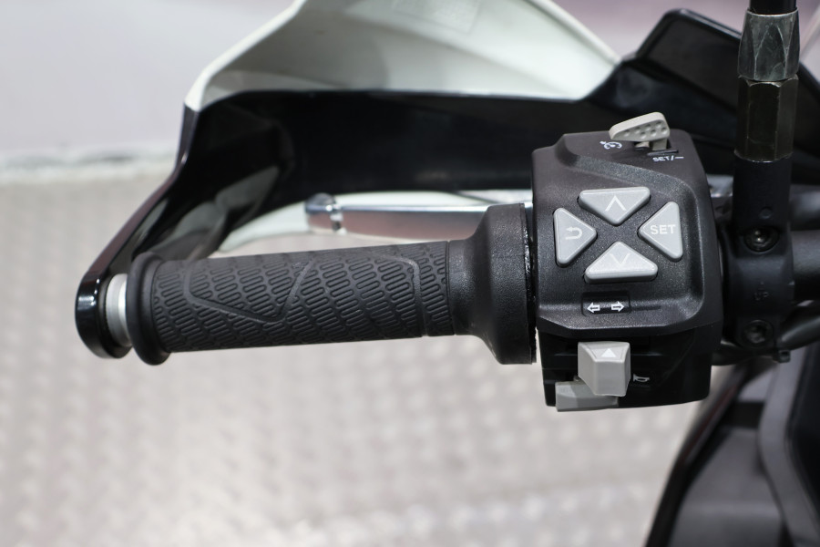 Imagen 8 de Ktm 890 ADVENTURE Gasolina 105 CV
