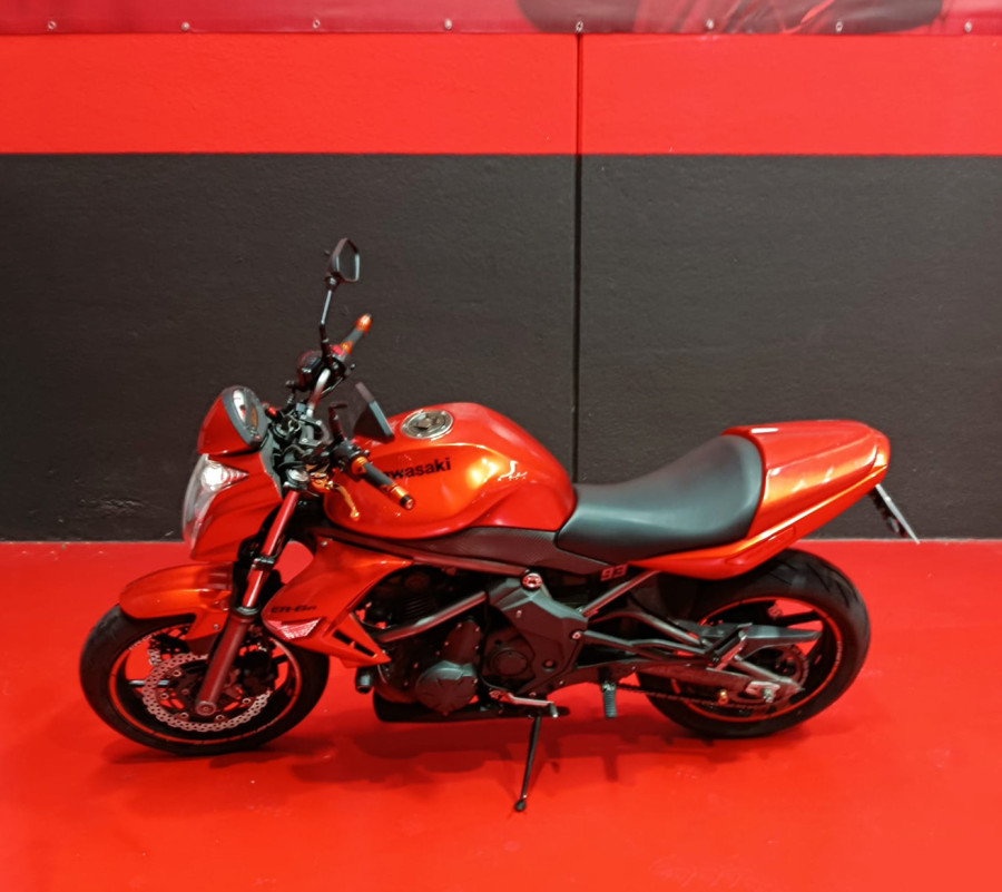 Imagen 3 de KAWASAKI ER 6N Gasolina 71 CV